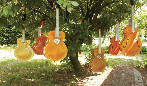 atelier4 the Sabolovic guitars lutherie is based in Normandy, France