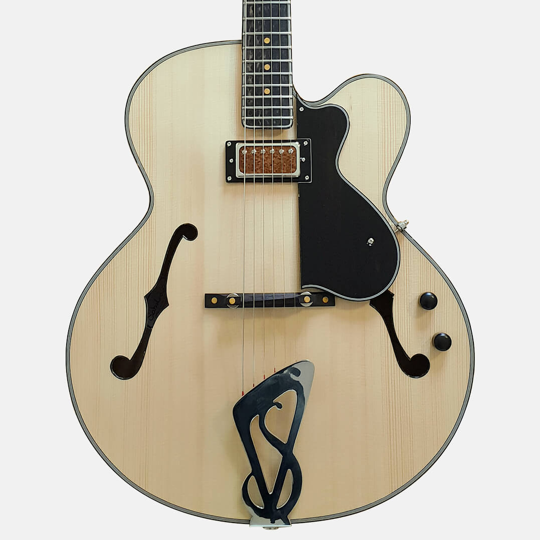 Nina-sabolovic-guitars-face-caisse Lutherie Sabolovic : modèle Nina